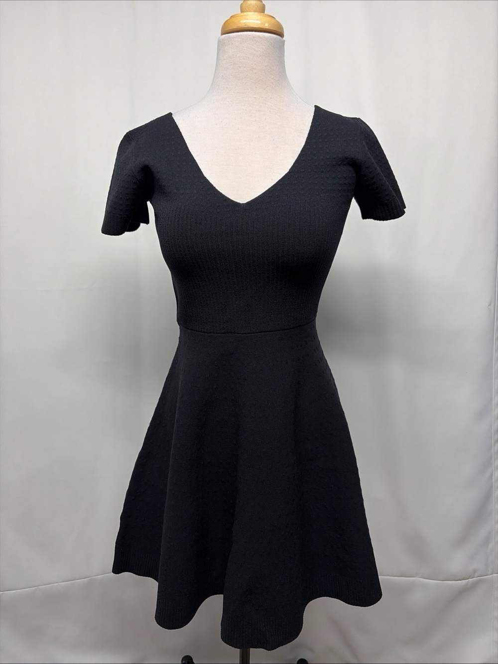 Romeo & Juliet Couture Women’s Sm Black Fit Flare Short Dress V Neck Reg$185 - Picture 3 of 11